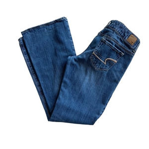 American Eagle Artist Flare Jeans - Size 6